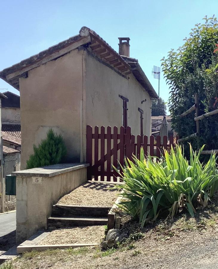 Villa Le Tourniquet - Aubeterre Tiny House Exterior foto